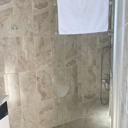 Sira Butik * Ayvalı